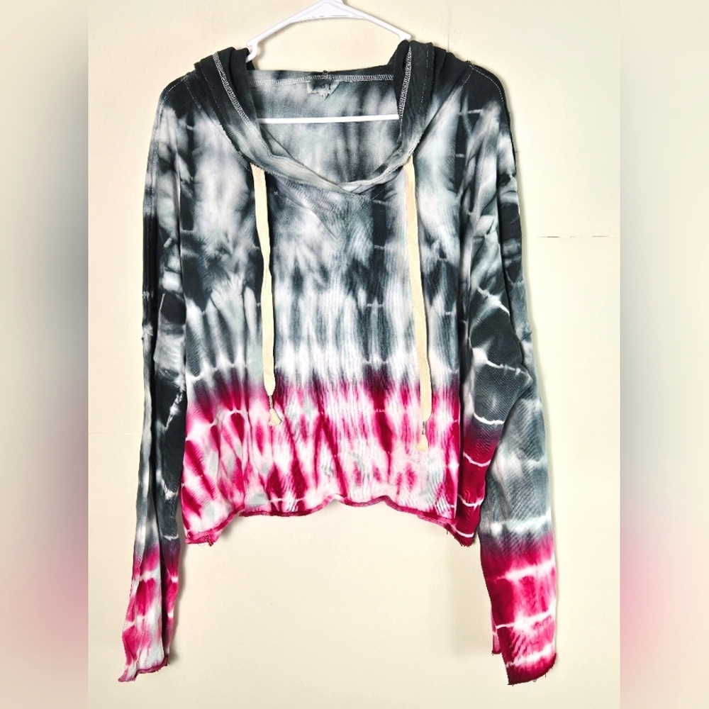 Pol Oversize Tie Dye Cropped Modern‎ Boho Hippie Hoodie, Size Large